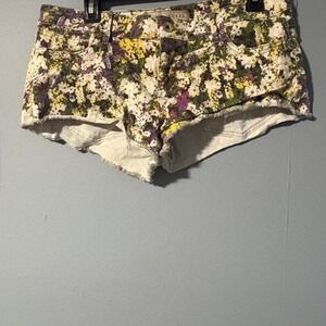 Floral print denim shorts